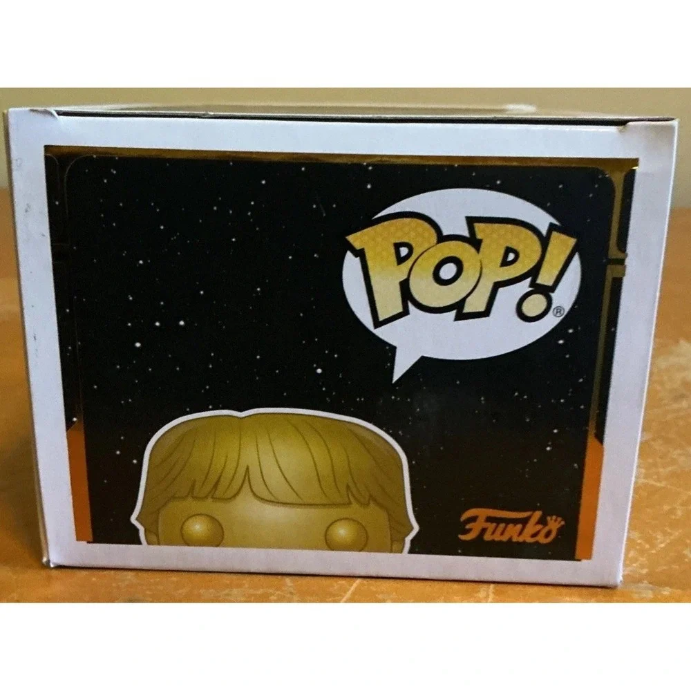 Funko Pop! Luke‎ Skywalker 93 Walmart Exclusive Gold Star Wars Disney Vinyl Toy